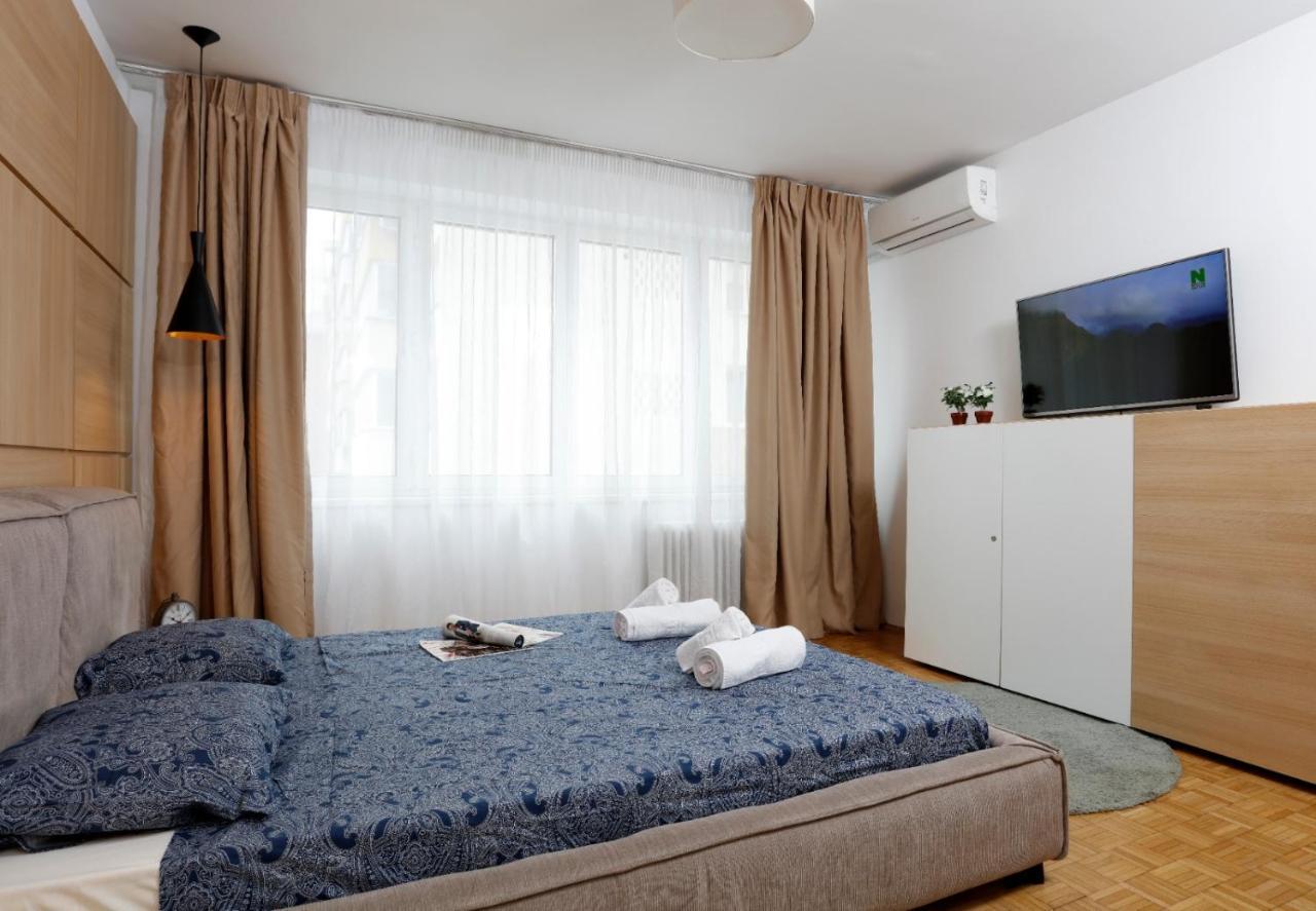 Lovely 2 Bedroom Apartment Near Old Town Bukareszt Zewnętrze zdjęcie