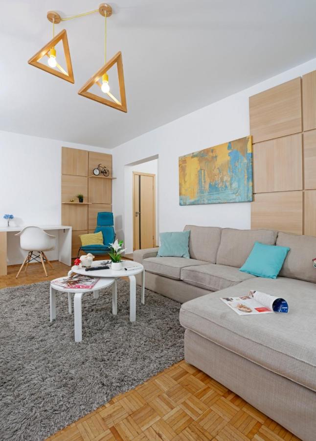 Lovely 2 Bedroom Apartment Near Old Town Bukareszt Zewnętrze zdjęcie
